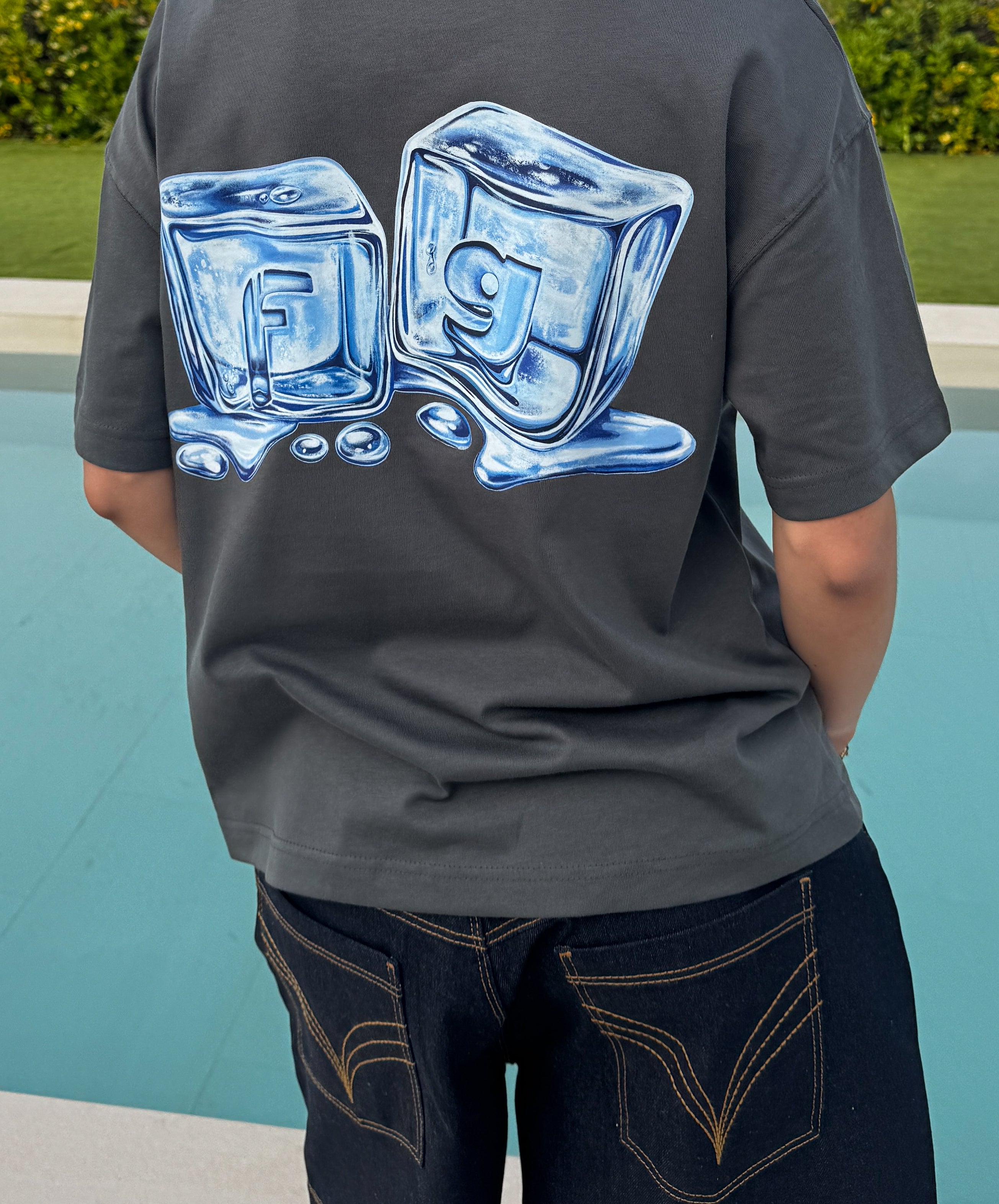 ICE CUBE TEE DARK GREY