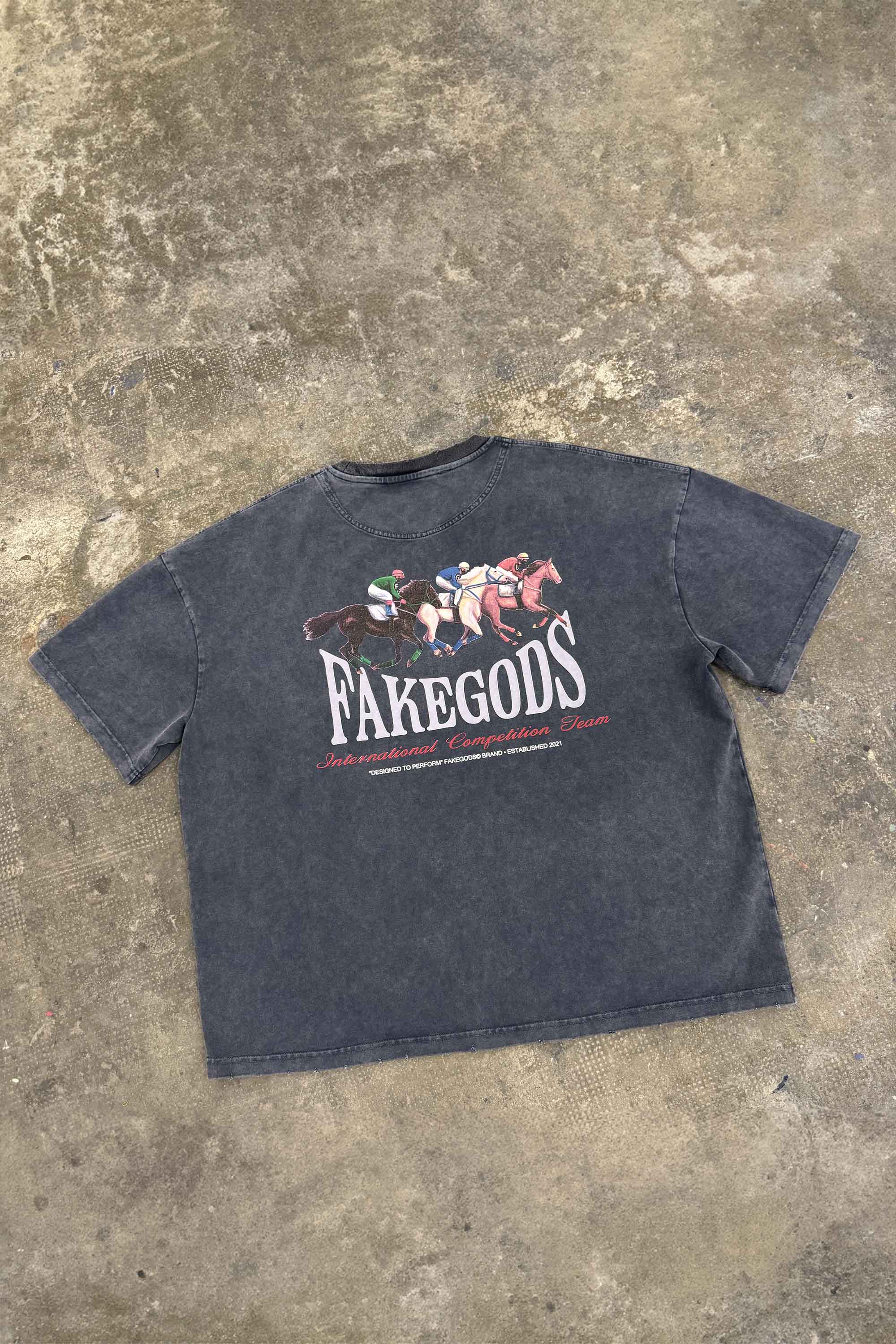 HORSE RACE TEE DARK GREY