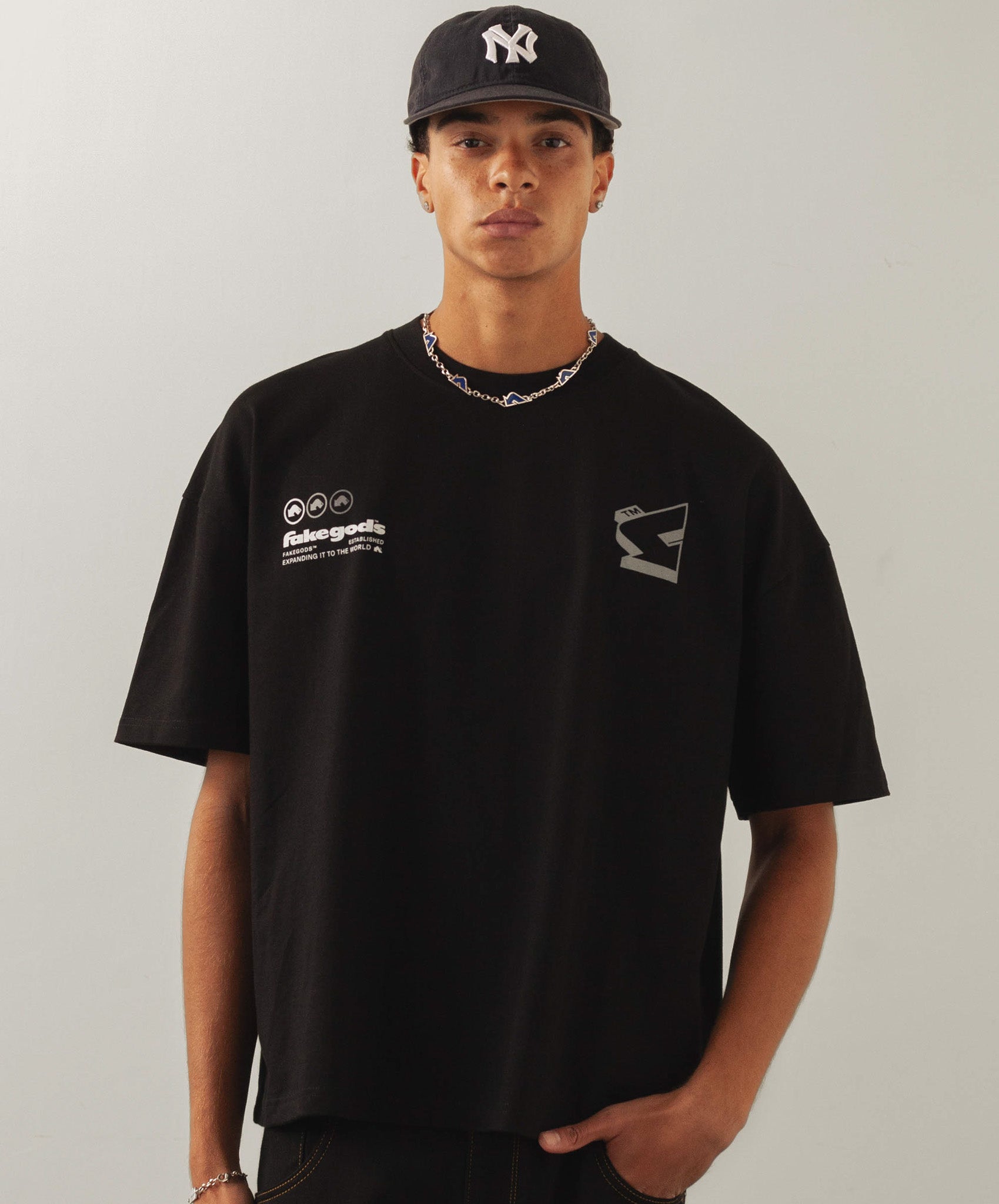 TM TEE BLACK