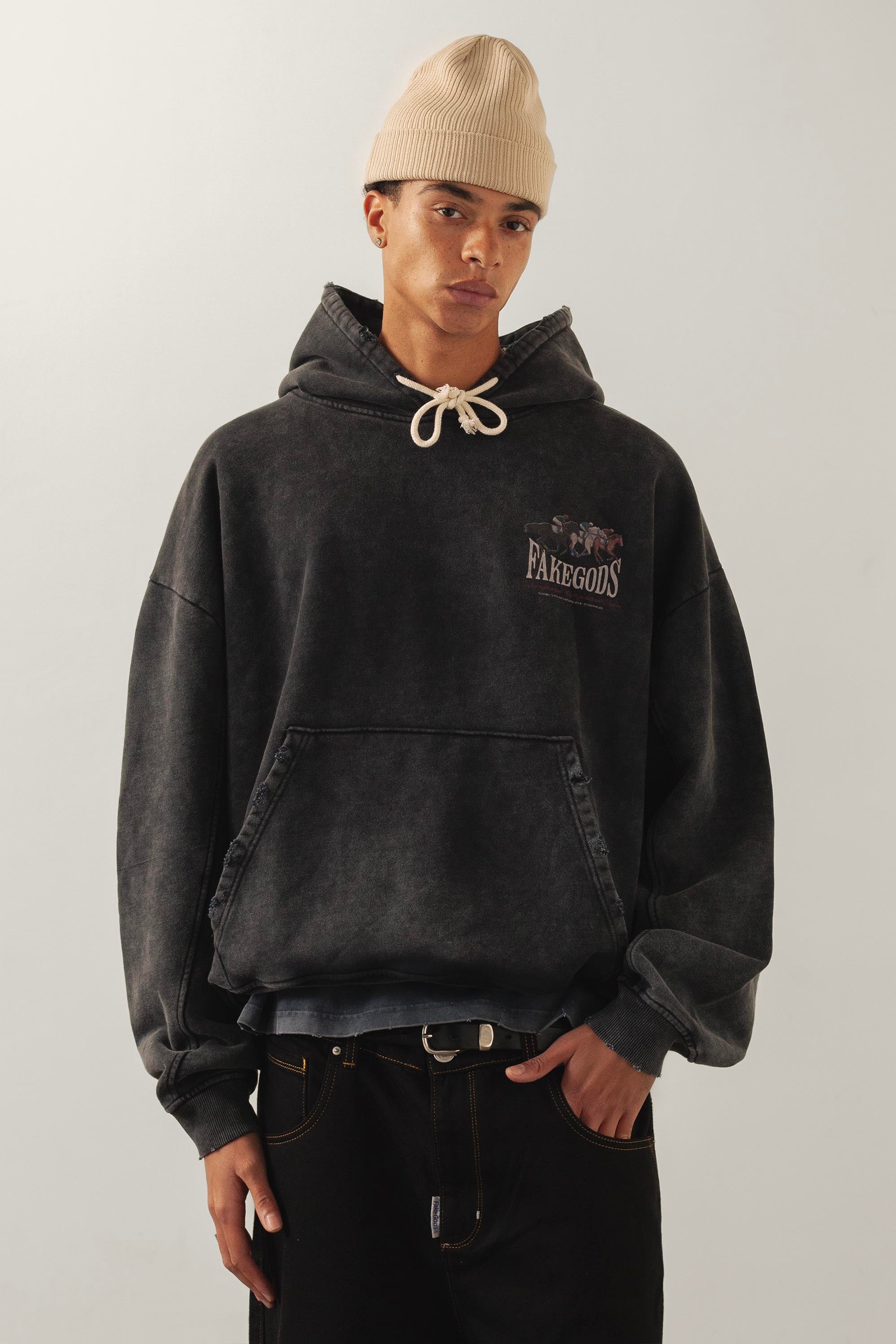 HORSE RACE HOODIE DARK GREY