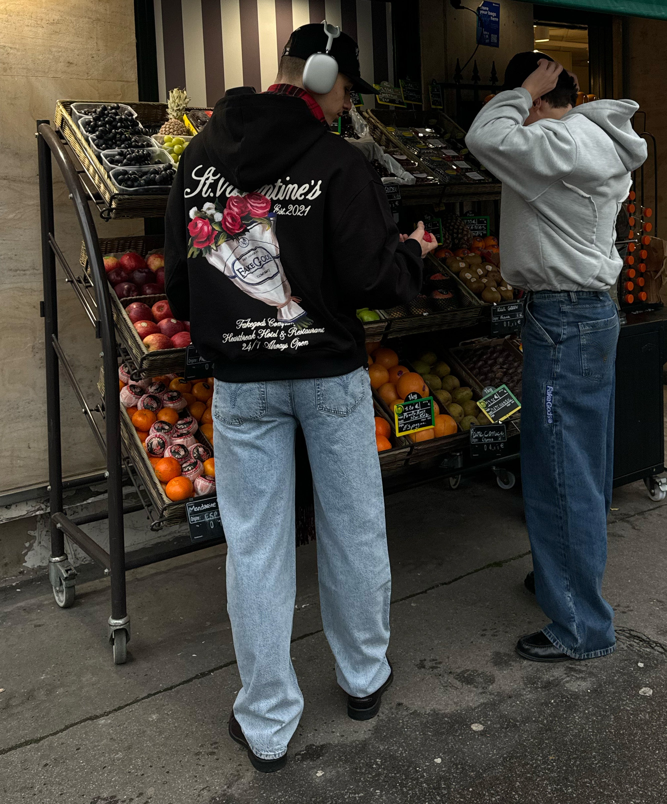 ROSE BOUQUET HOODIE BLACK