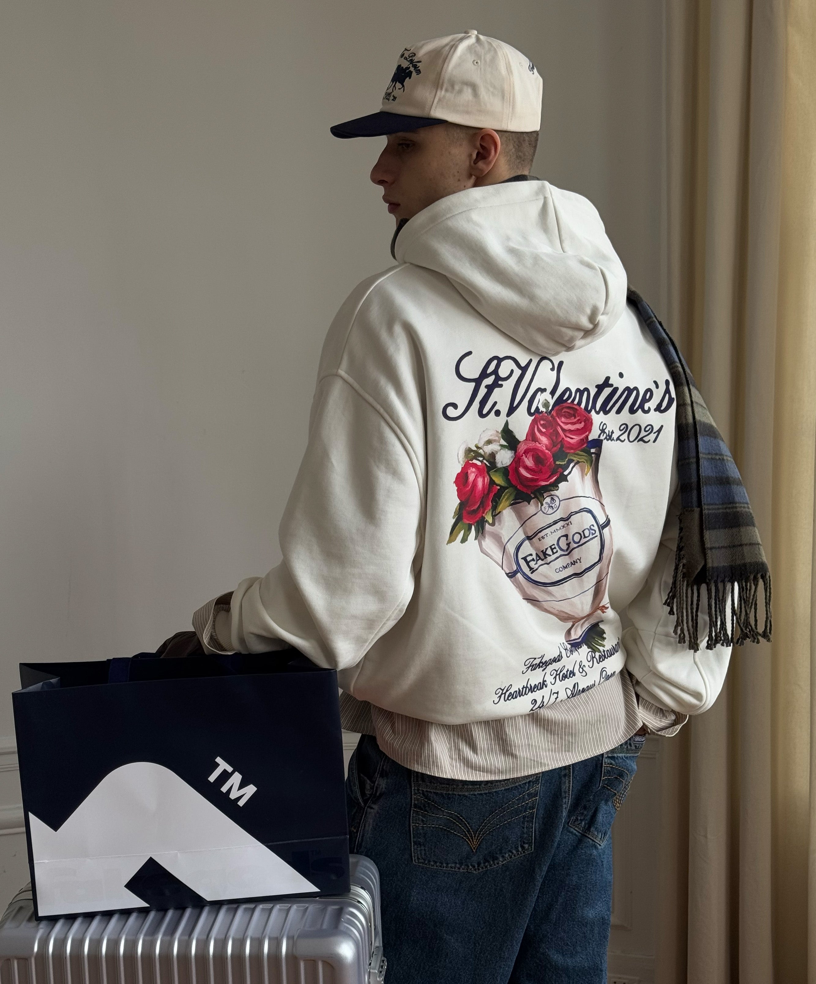 ROSE BOUQUET HOODIE CREAM