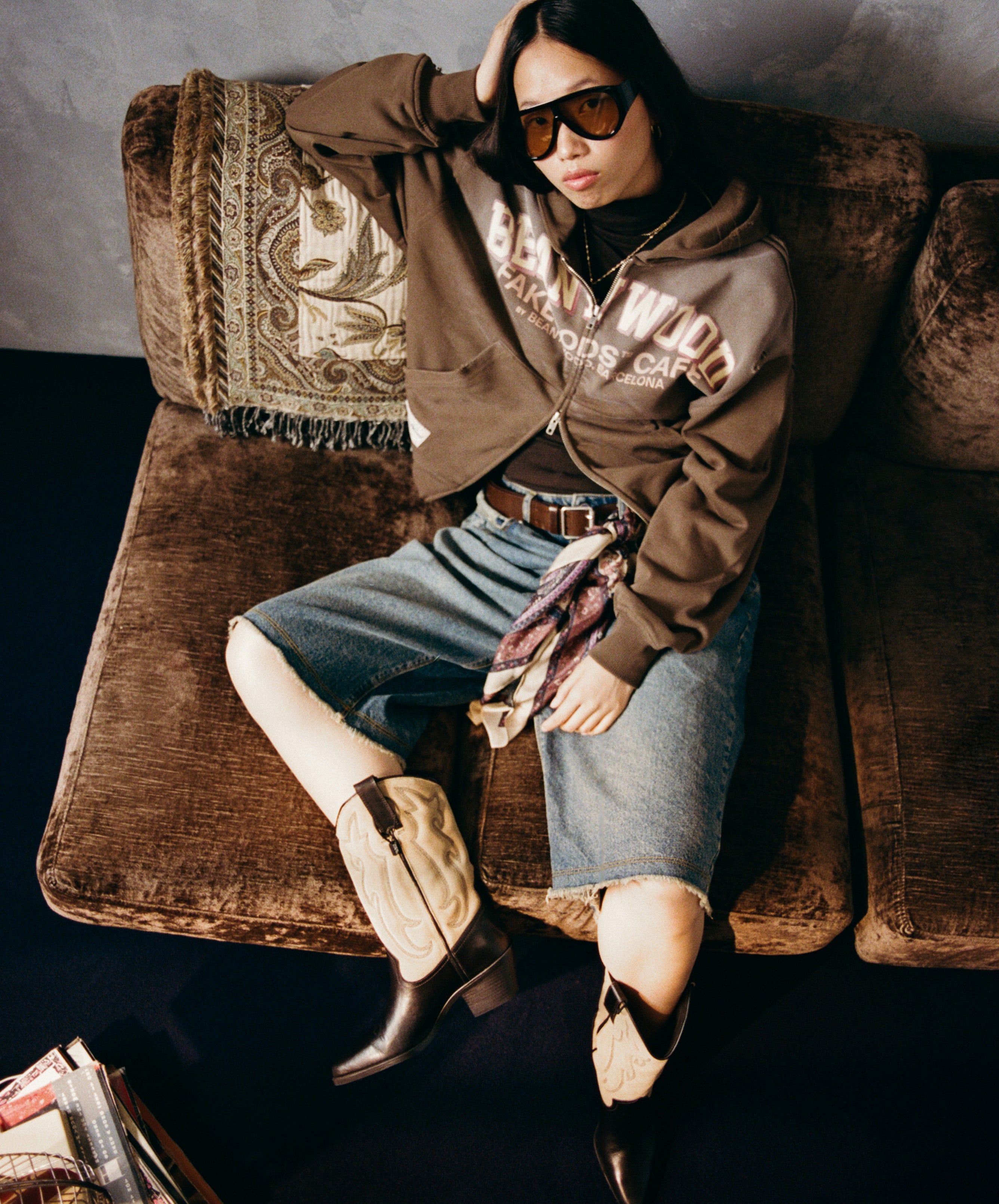 CARAMEL ZIPPER BROWN