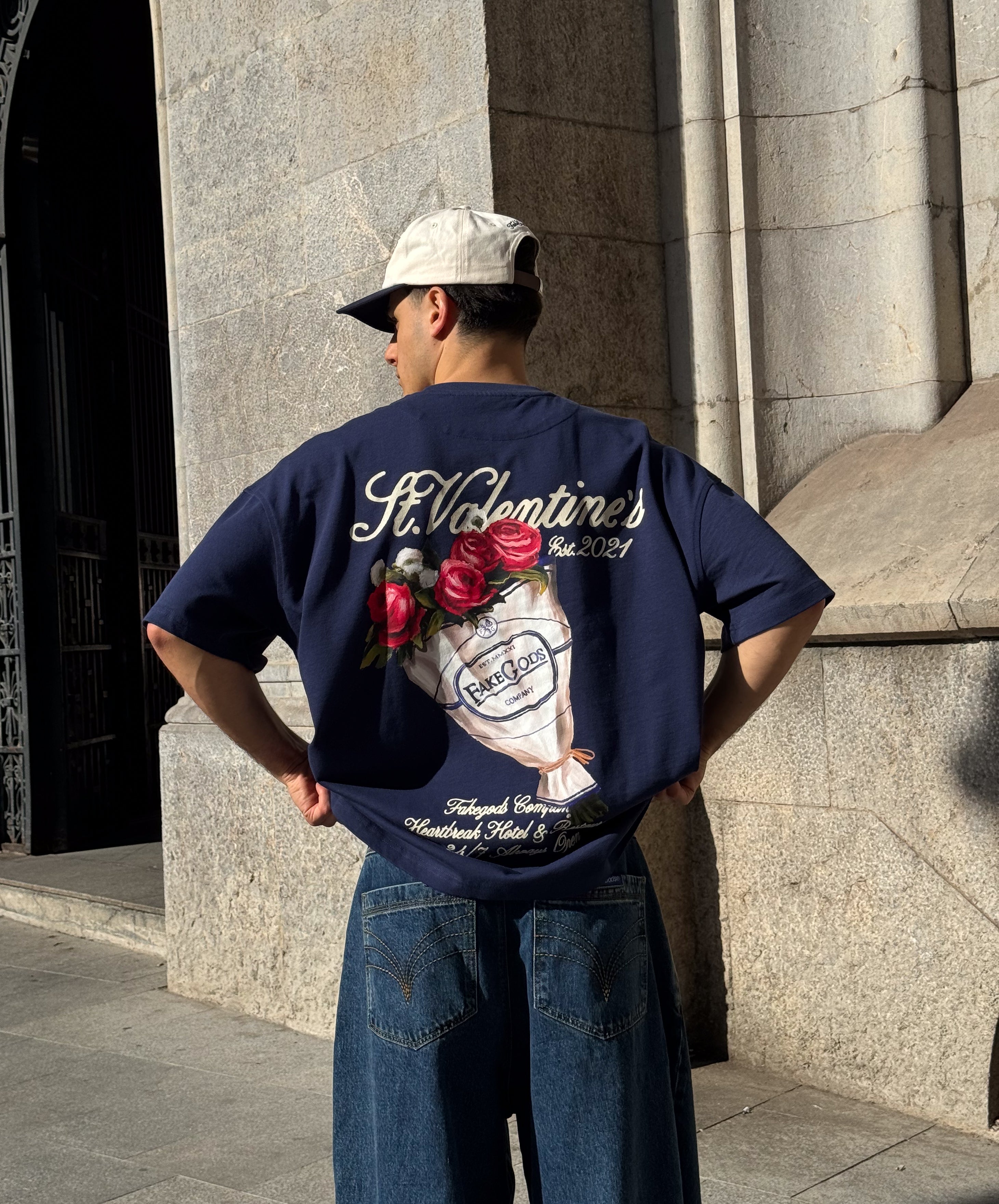 ROSE BOUQUET TEE NAVY