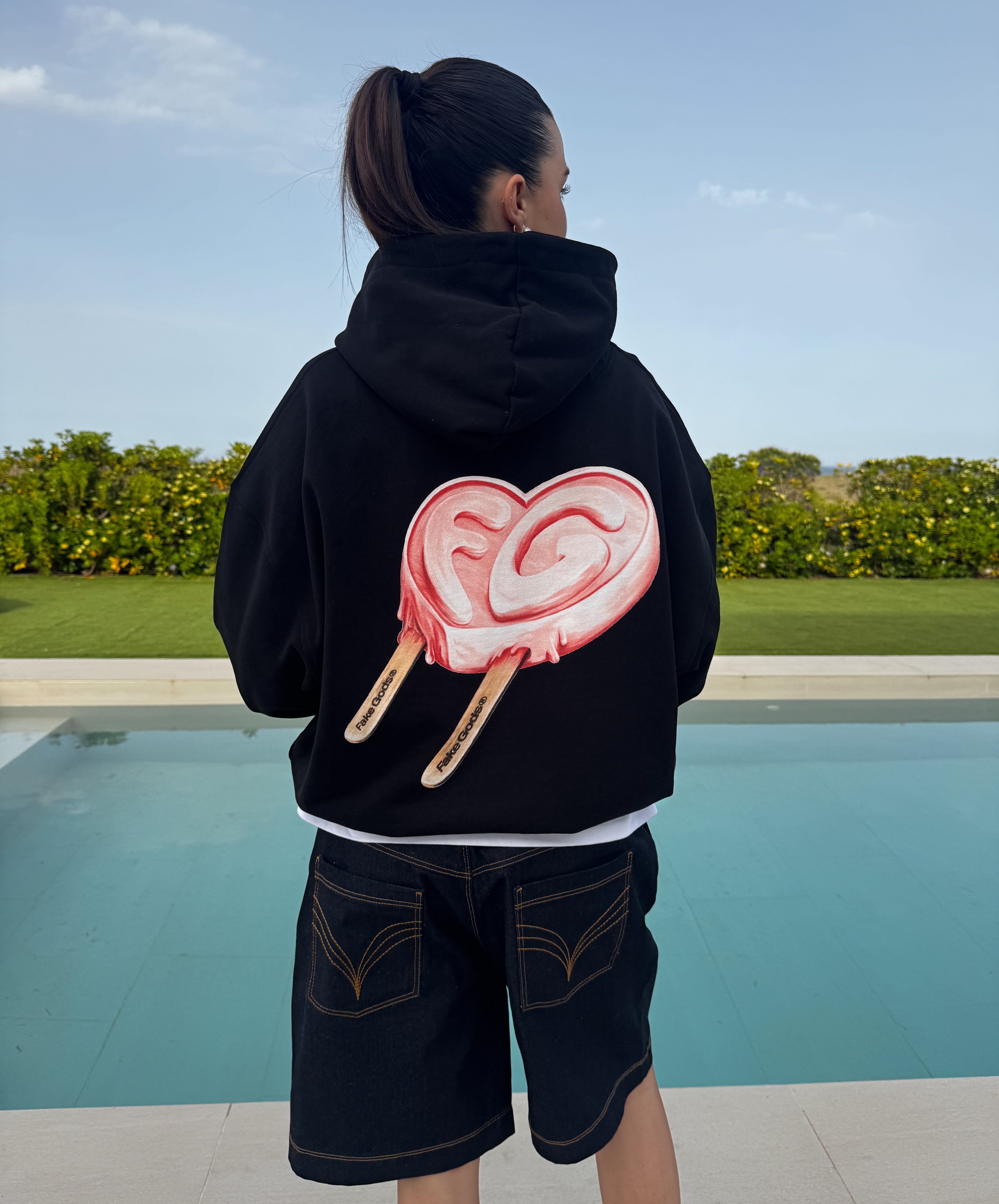 ICED HEART HOODIE BLACK