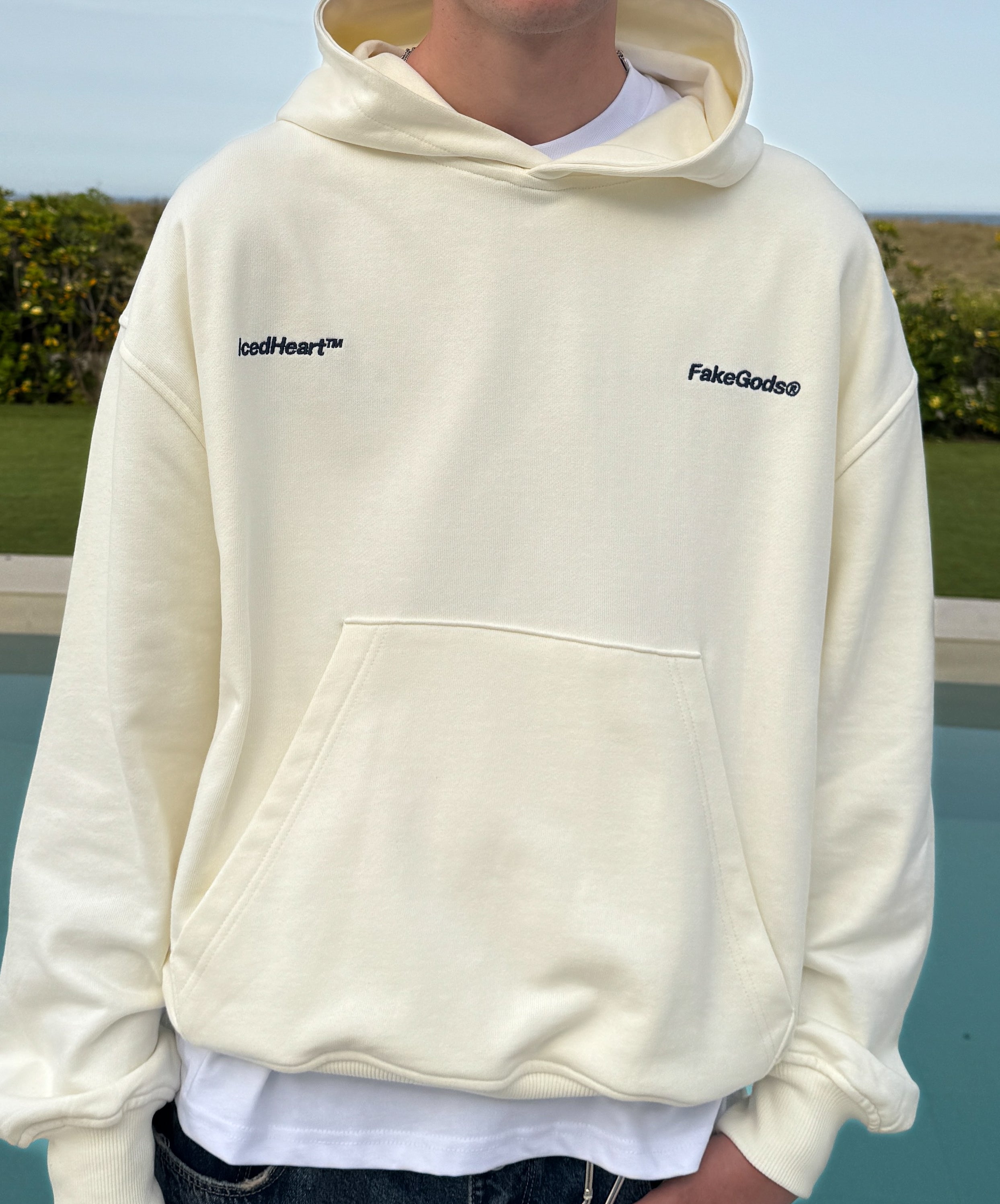 ICED HEART HOODIE CREAM