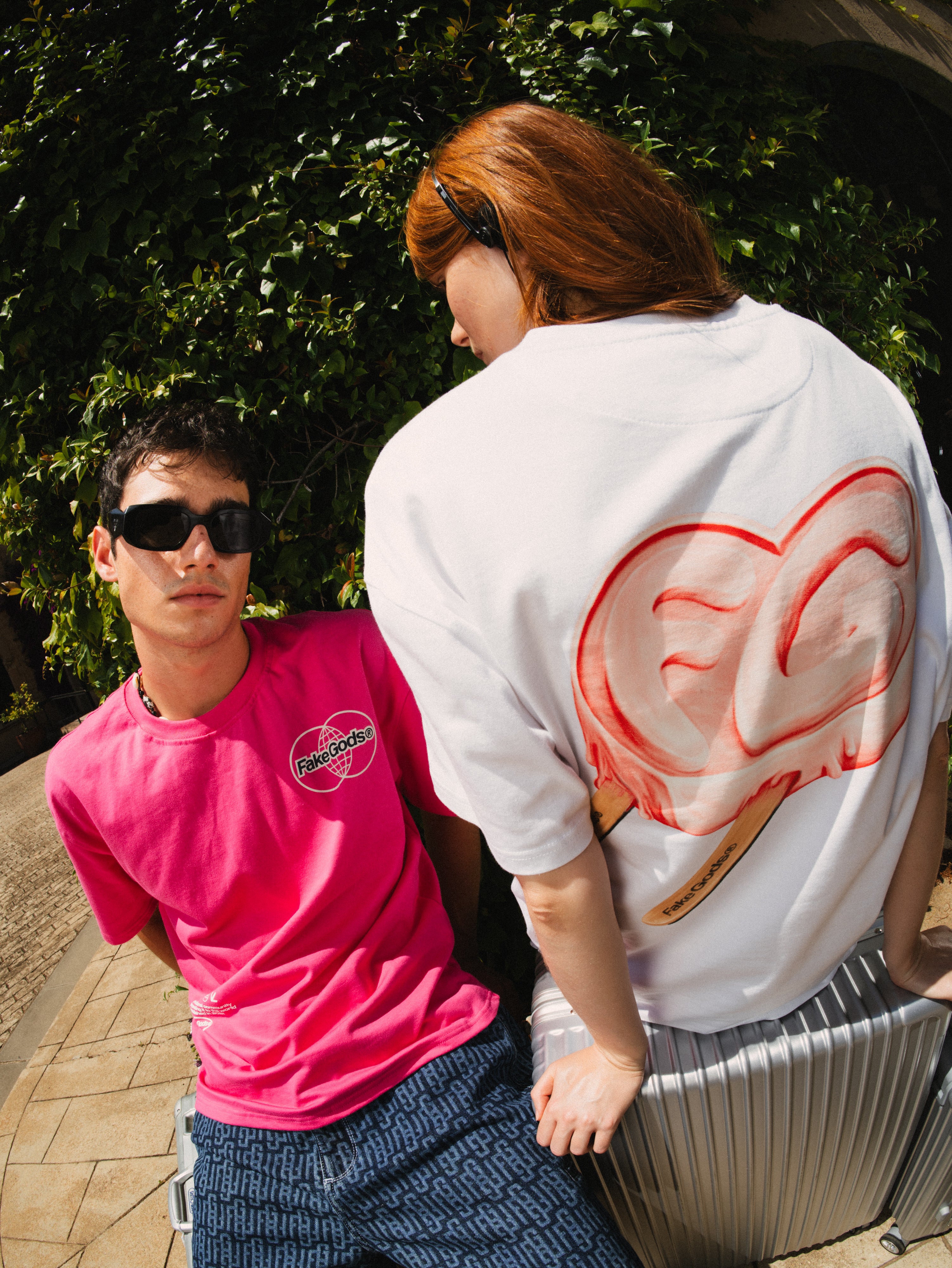 GLOBAL TEE FUCHSIA