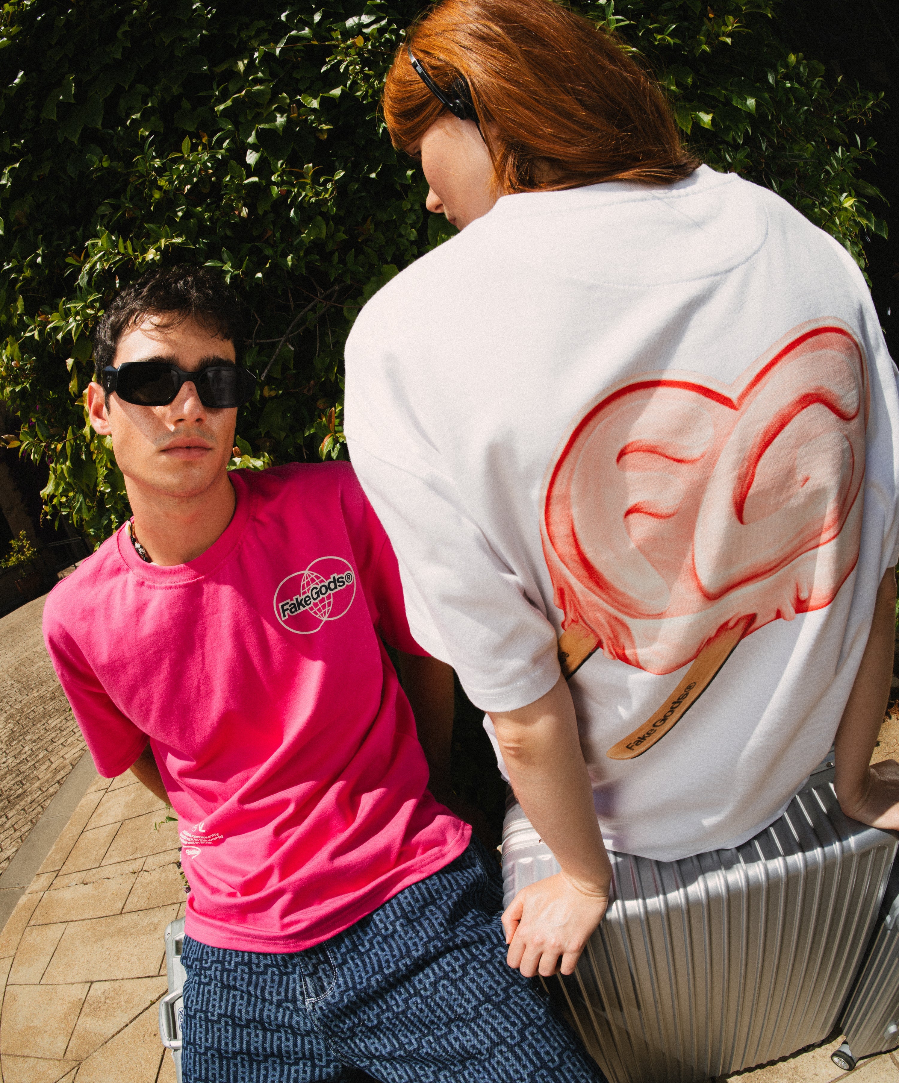 GLOBAL TEE FUCHSIA