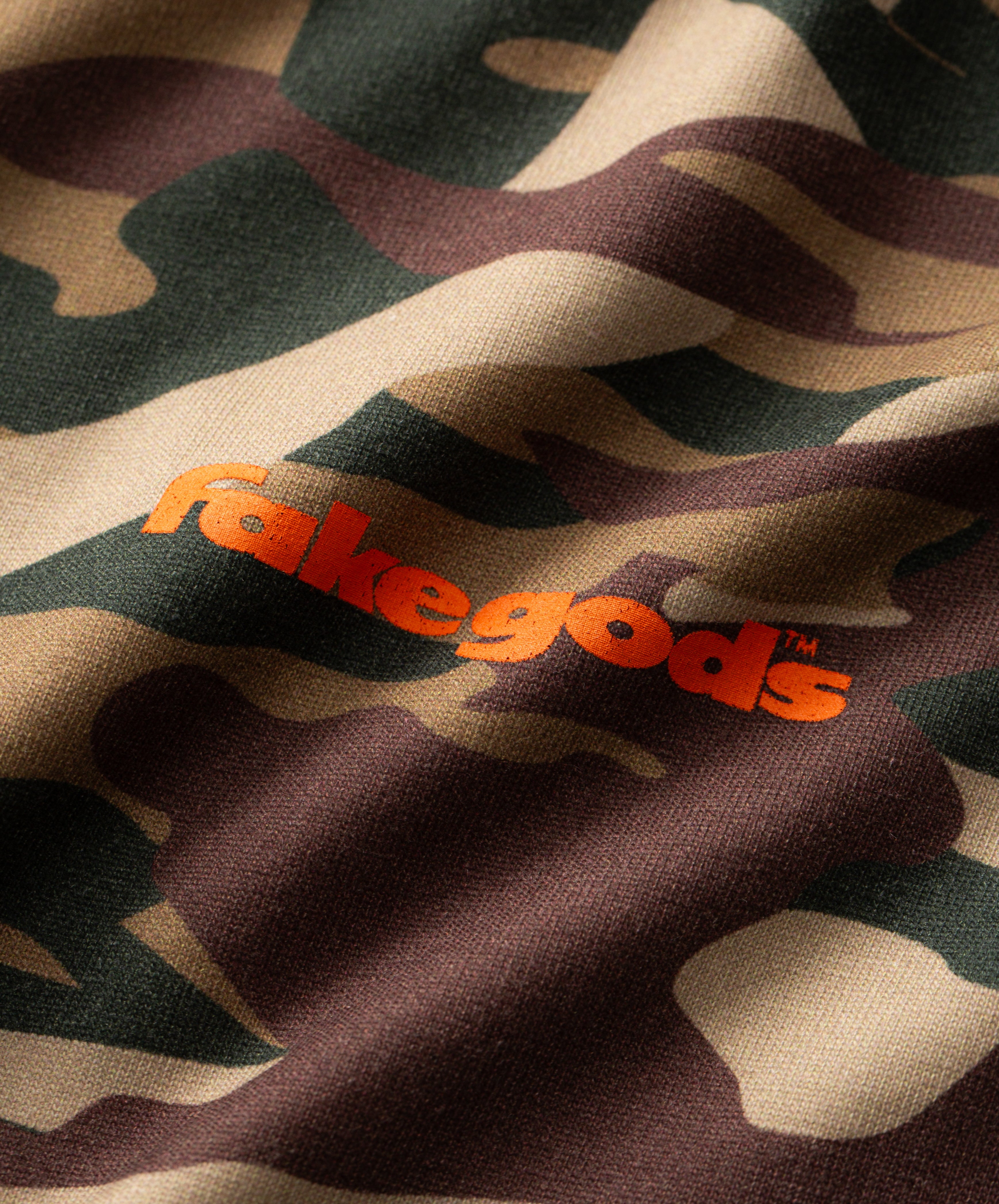 CAMOUFLAGE TEE MILITARY GREEN